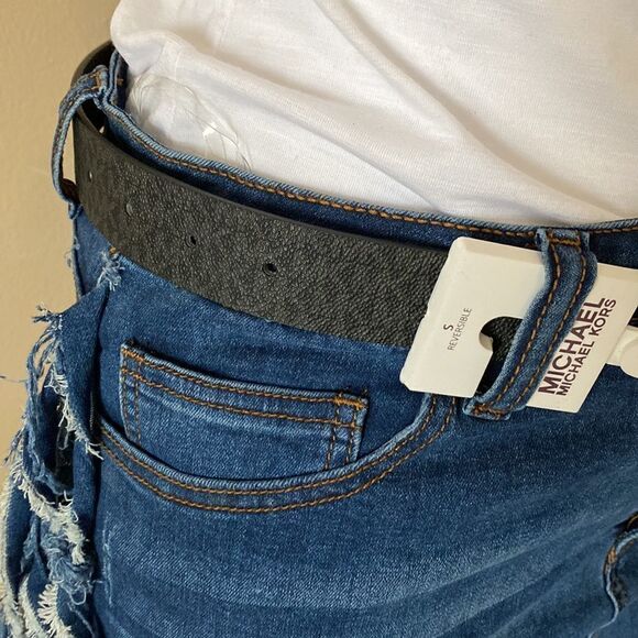 NWT Michael Kors Belt with Charm - Black/ Brown - Size Small - Picture 5 of 11